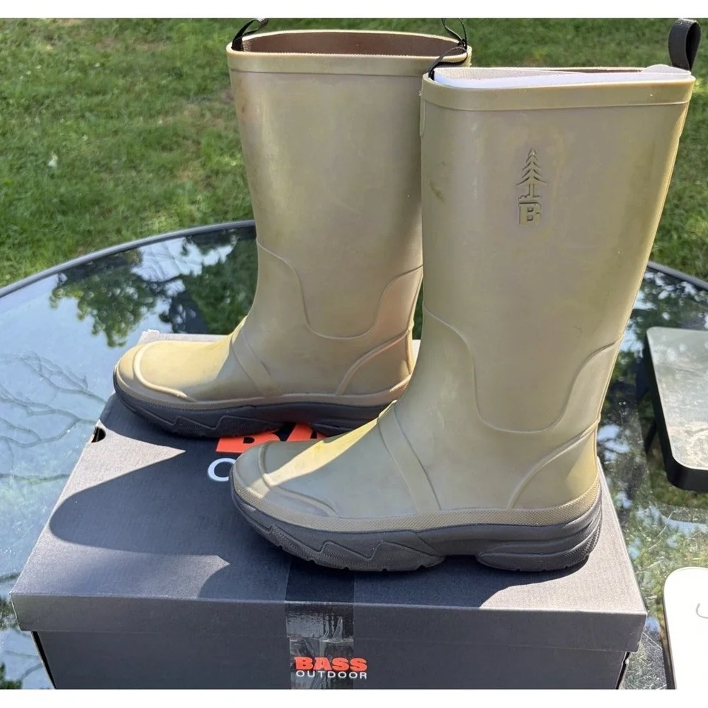 Bass Outdoor Field Rain Boots Olive Waterproof Rubber Women's US 7 New Box
